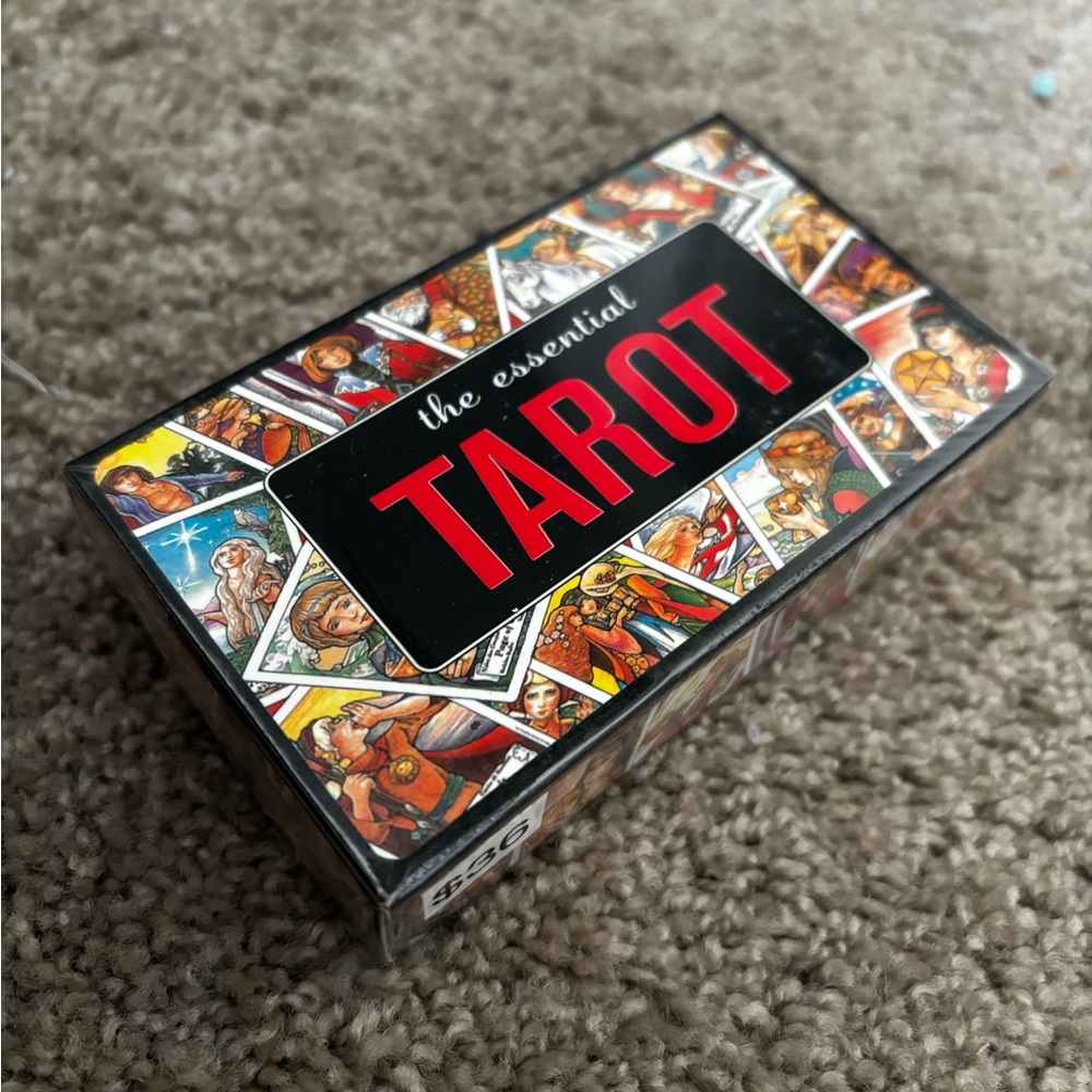 The Essential Tarot Deck